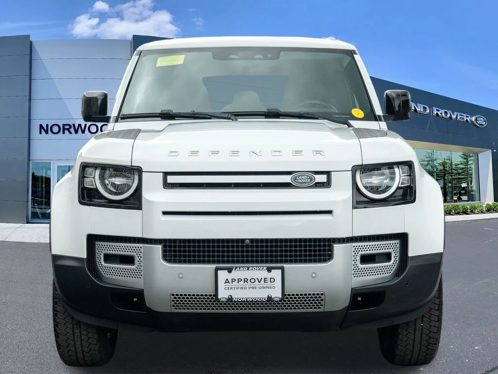 Used 2023 White Land Rover Standard image 2