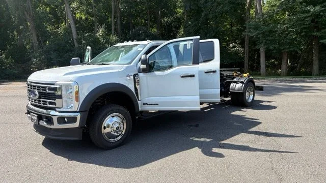 2026 Ford F-550 Super Duty Chassis Cab XL - Photo 29