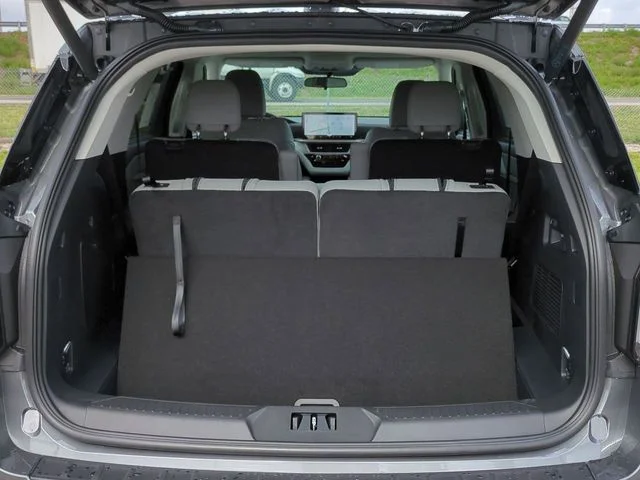 New 2026 Carbonized Gray Metallic Ford Active image 13
