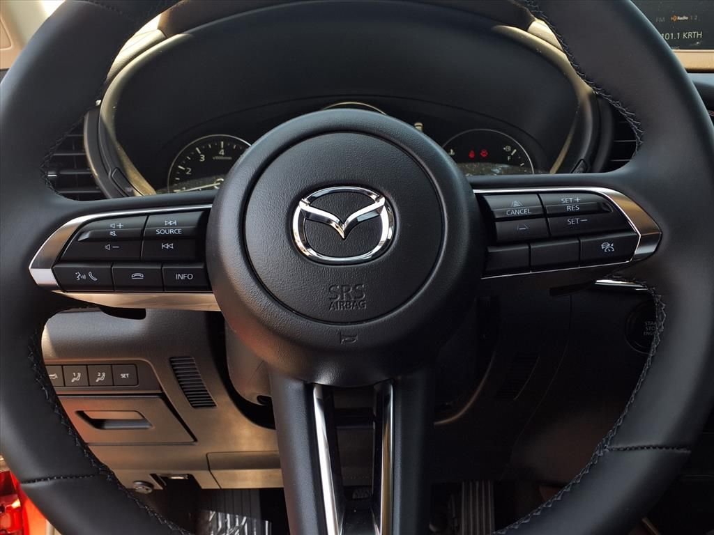 2025 Mazda CX-30 Premium - Photo 11