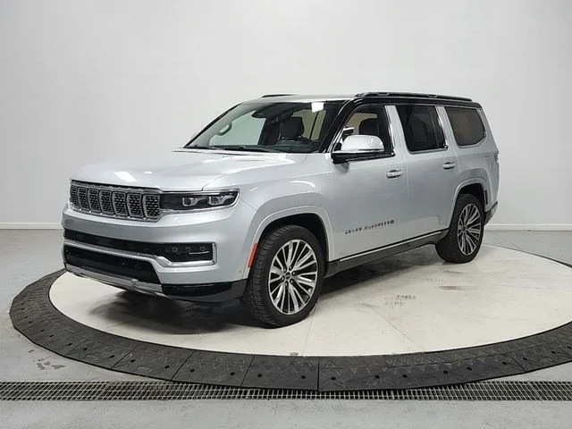 Used 2022 Silver Jeep Series III image 3