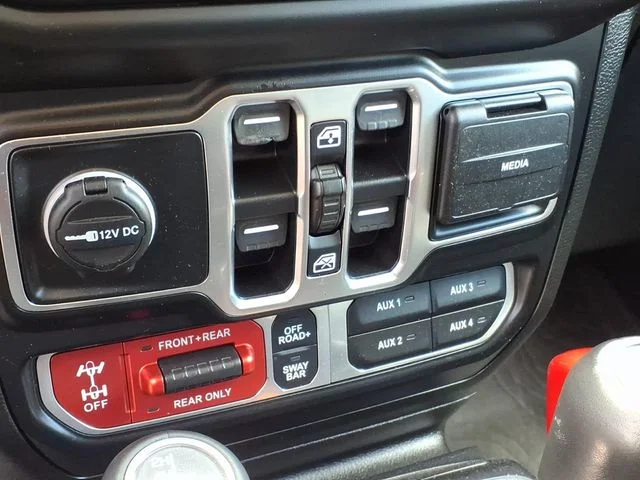 Used 2020 Black Jeep Rubicon image 30