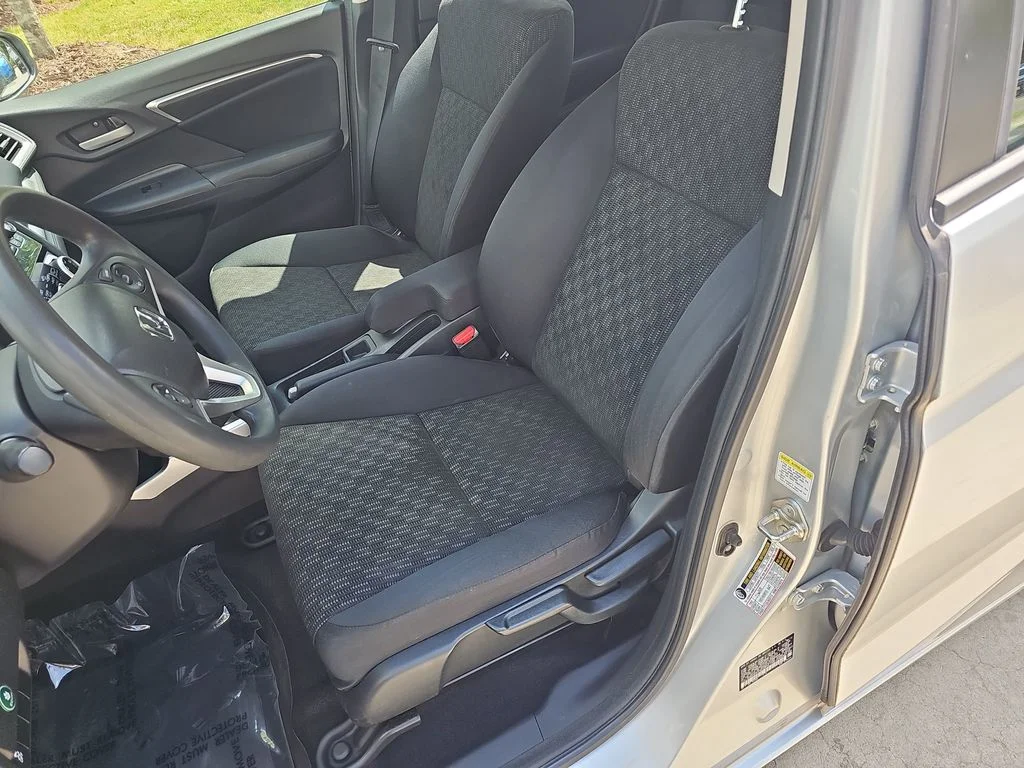 Used 2015  Honda LX image 15