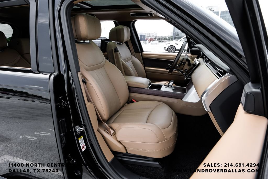 Used 2024 Black Land Rover Autobiography image 36