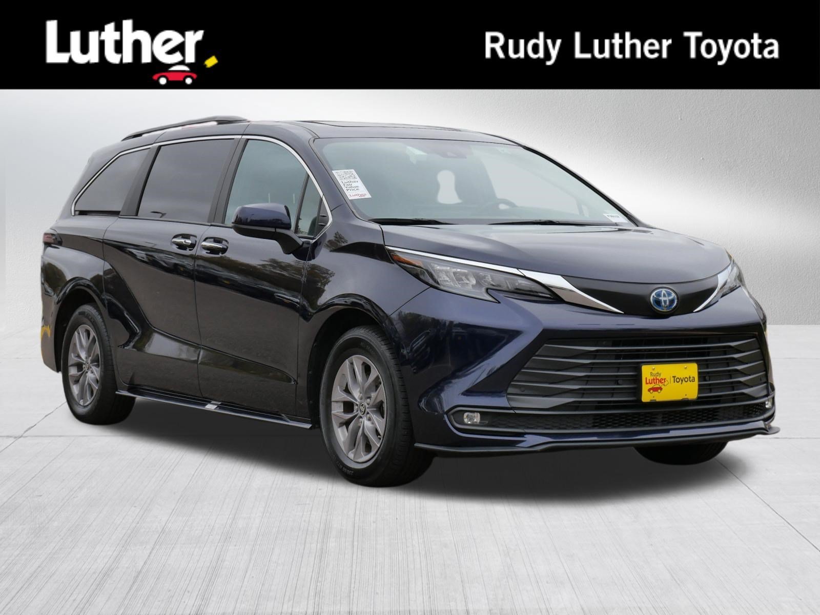2025 Toyota Sienna XLE