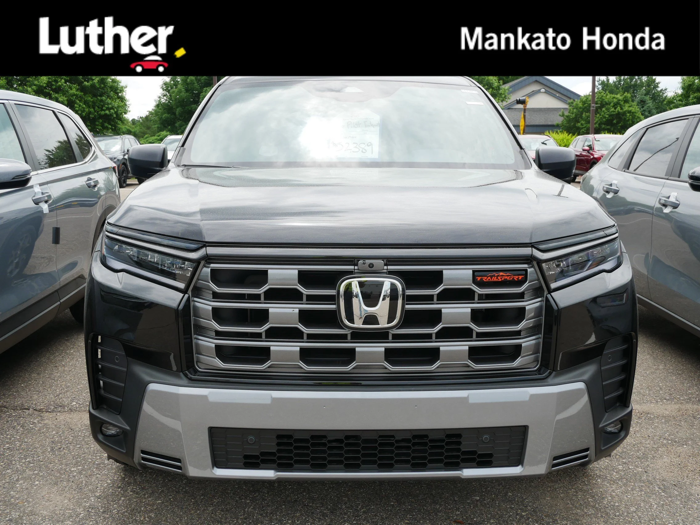 2026 Honda Pilot TrailSport AWD's photo
