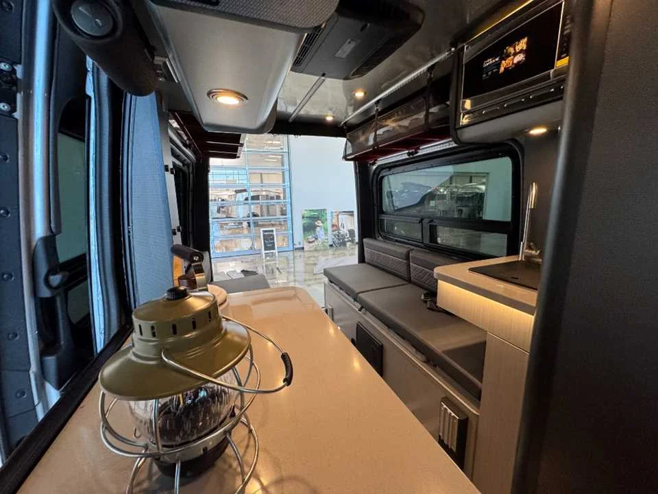 New 2026 SILVER AIRSTREAM  image 16