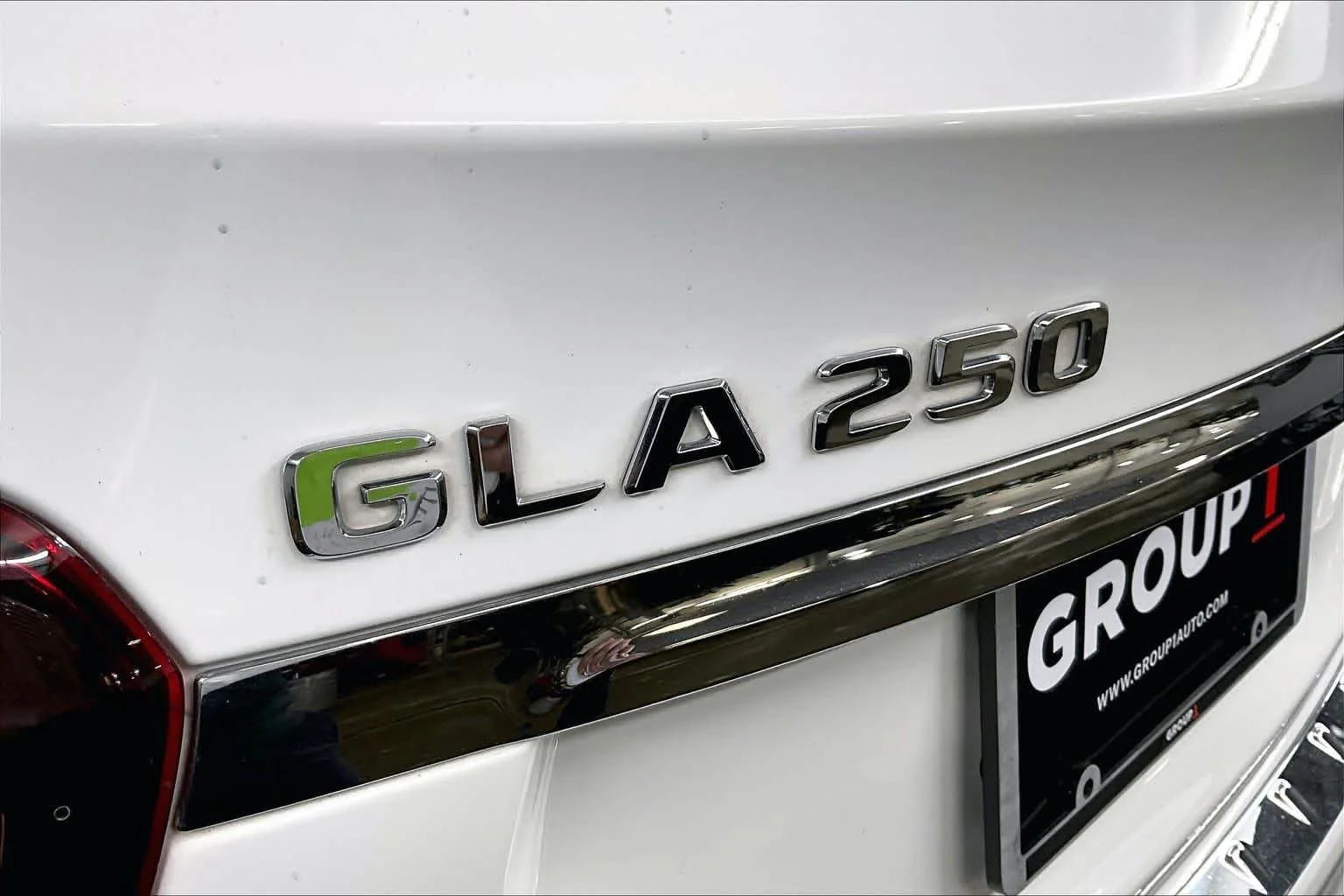 Used 2018 Polar White Mercedes-Benz GLA 250 image 10