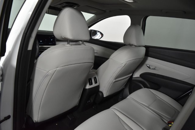 New 2026 White Hyundai SEL Premium AWD image 32