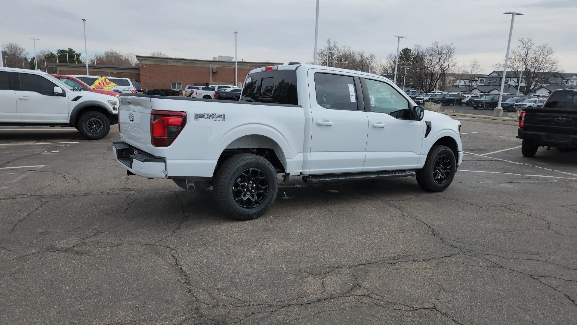 New 2026 Oxford White Ford XLT image 16