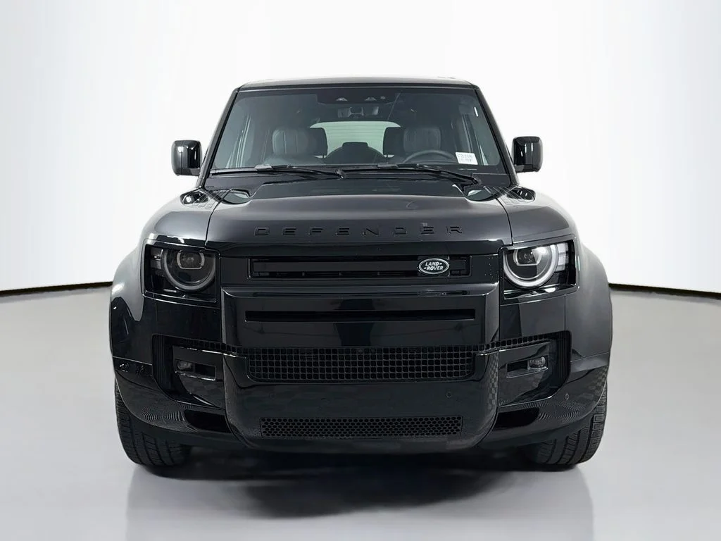 New 2026 Santorini Black Land Rover V8 image 2