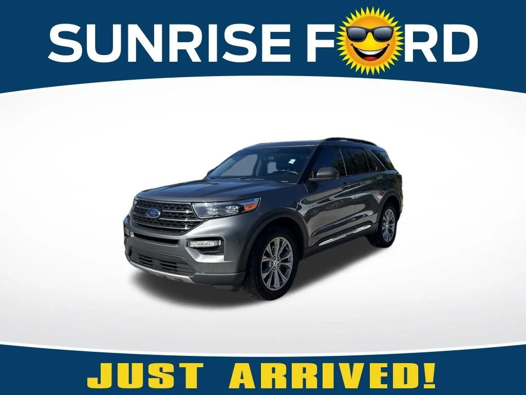 Used 2024 Gray Metallic Ford XLT image 1