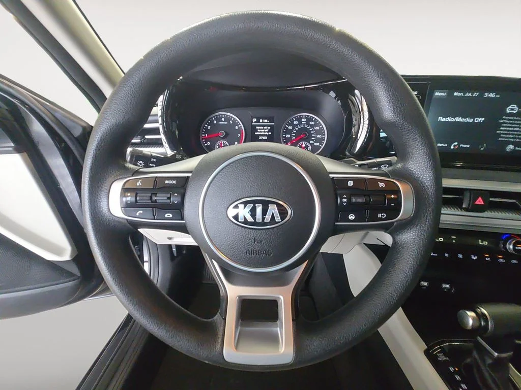 Used 2021 Black Kia LXS image 13