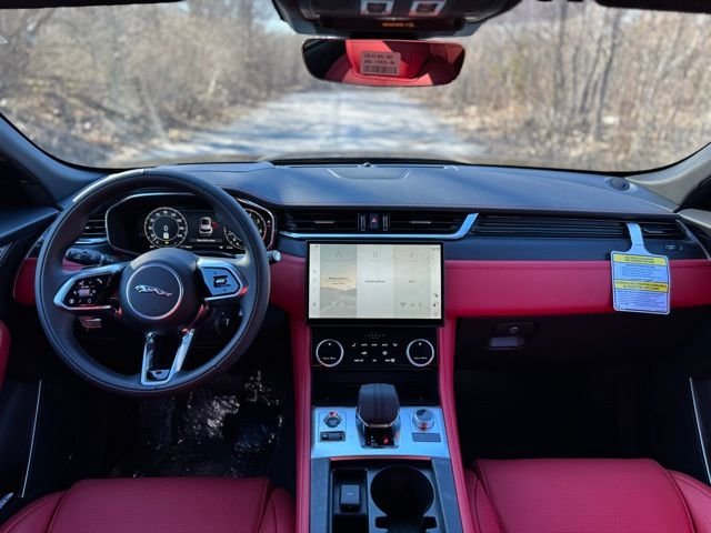 2026 Jaguar F-Pace R-Dynamic S - Photo 21