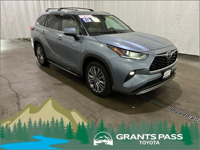 2021 Toyota Highlander Hybrid Platinum