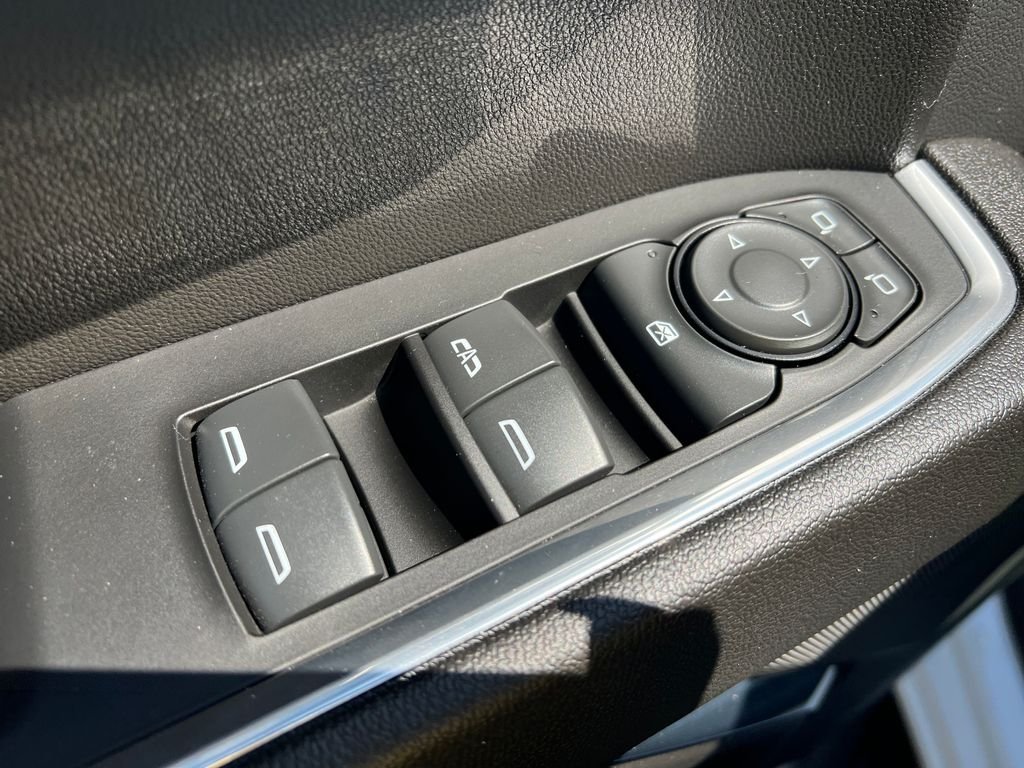 Used 2023 Summit White Chevrolet LT image 11