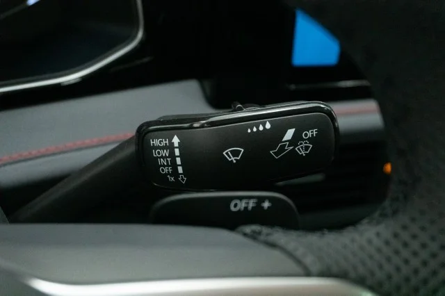 2027 Volkswagen Jetta GLI Autobahn - Photo 25