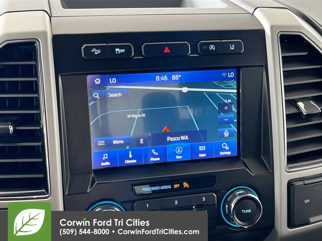 Used 2020 Magnetic Metallic Ford Lariat image 19