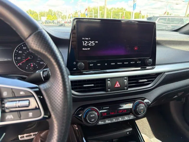 Used 2024 Gray Kia GT-Line image 3