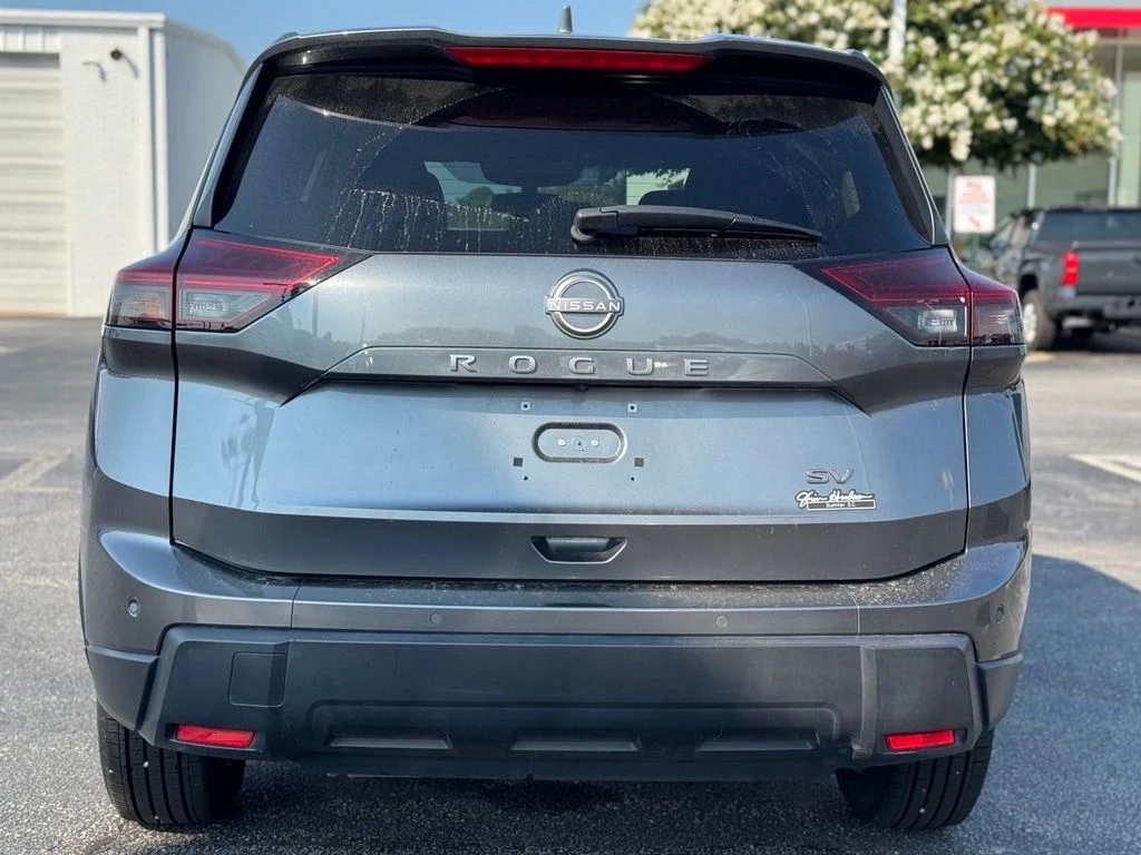 Used 2024 Gray Nissan SV image 10