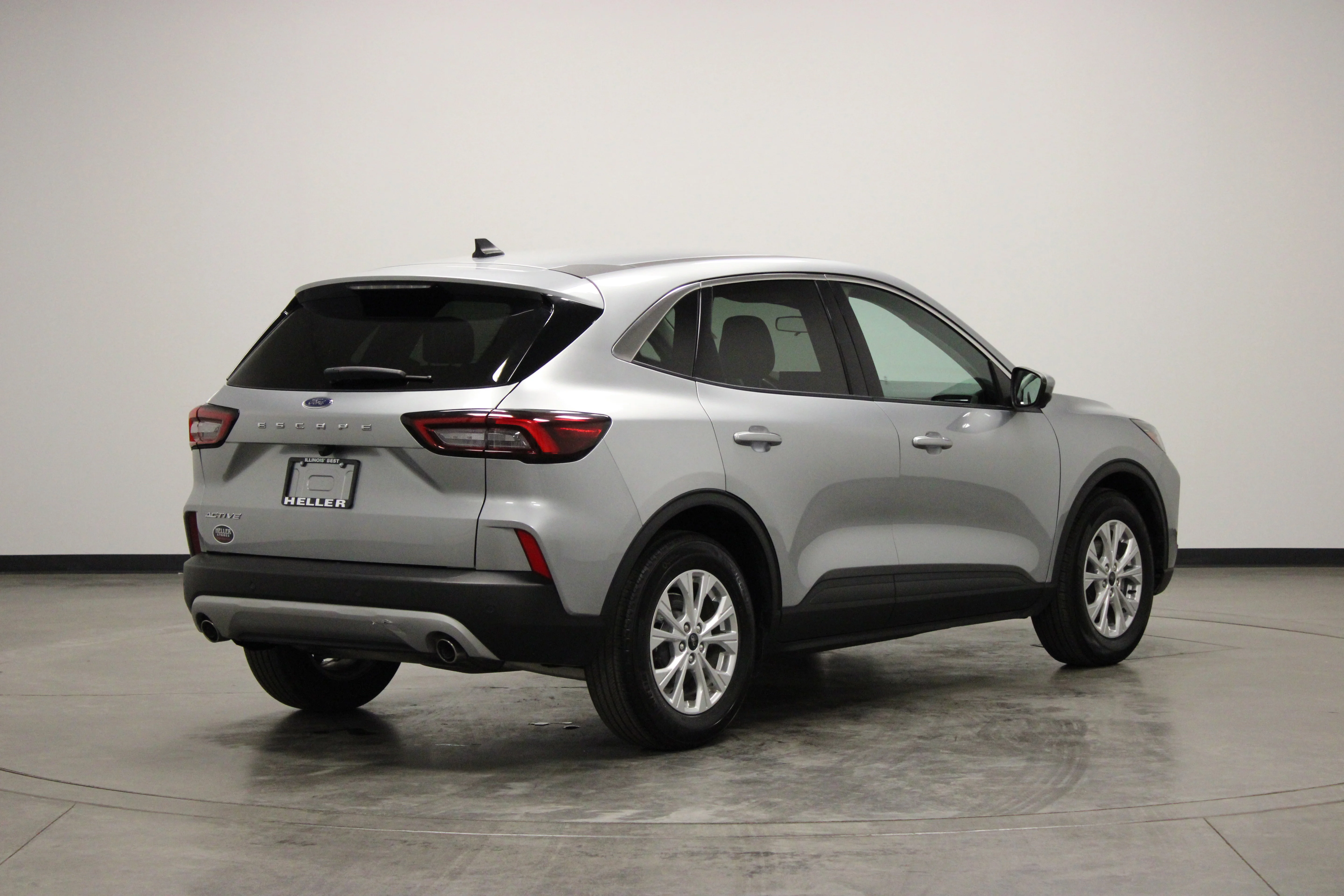 Used 2024 Silver Metallic Ford Active image 8