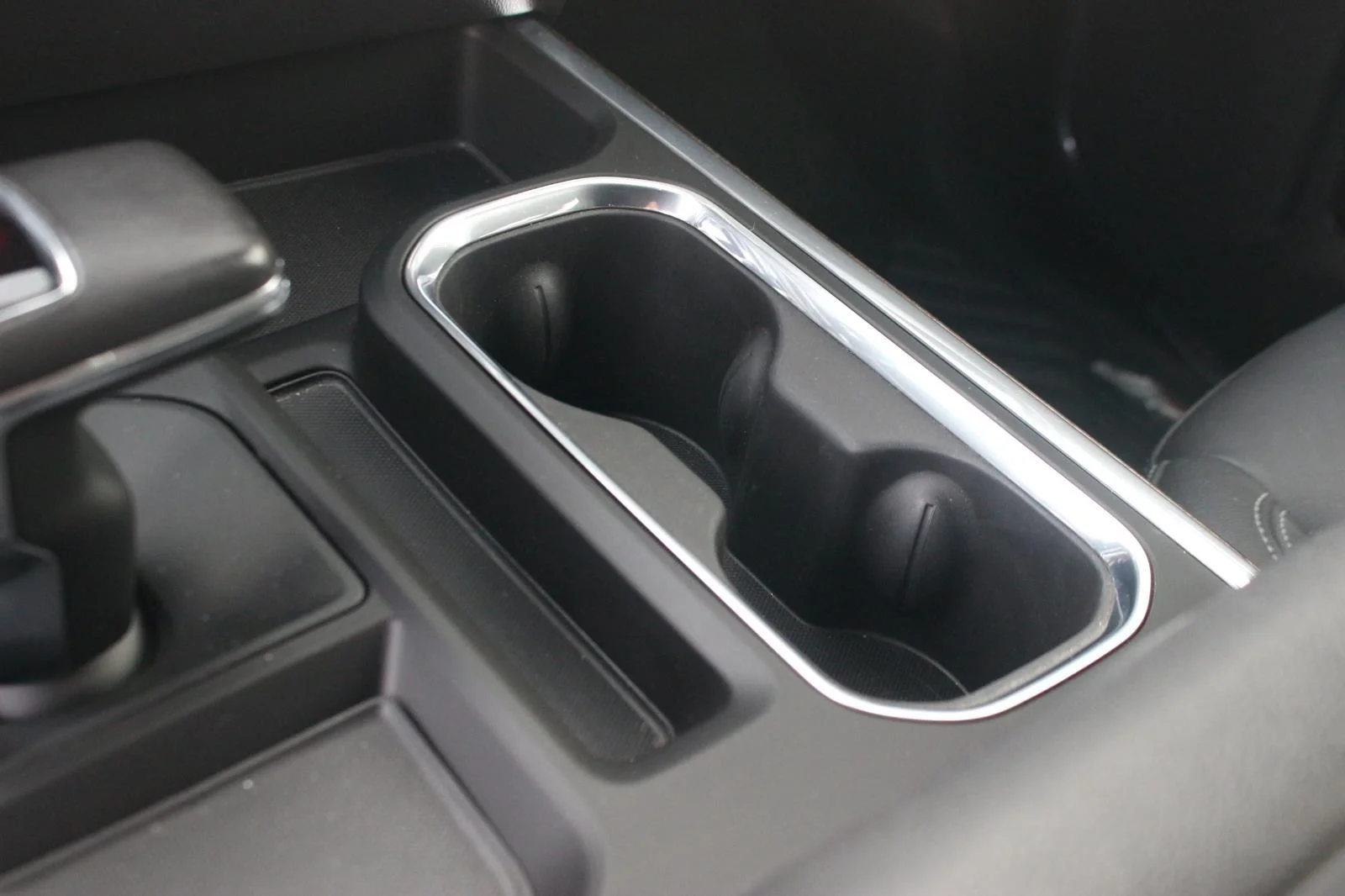 Used 2022 Dark Ash Metallic Chevrolet RST image 24