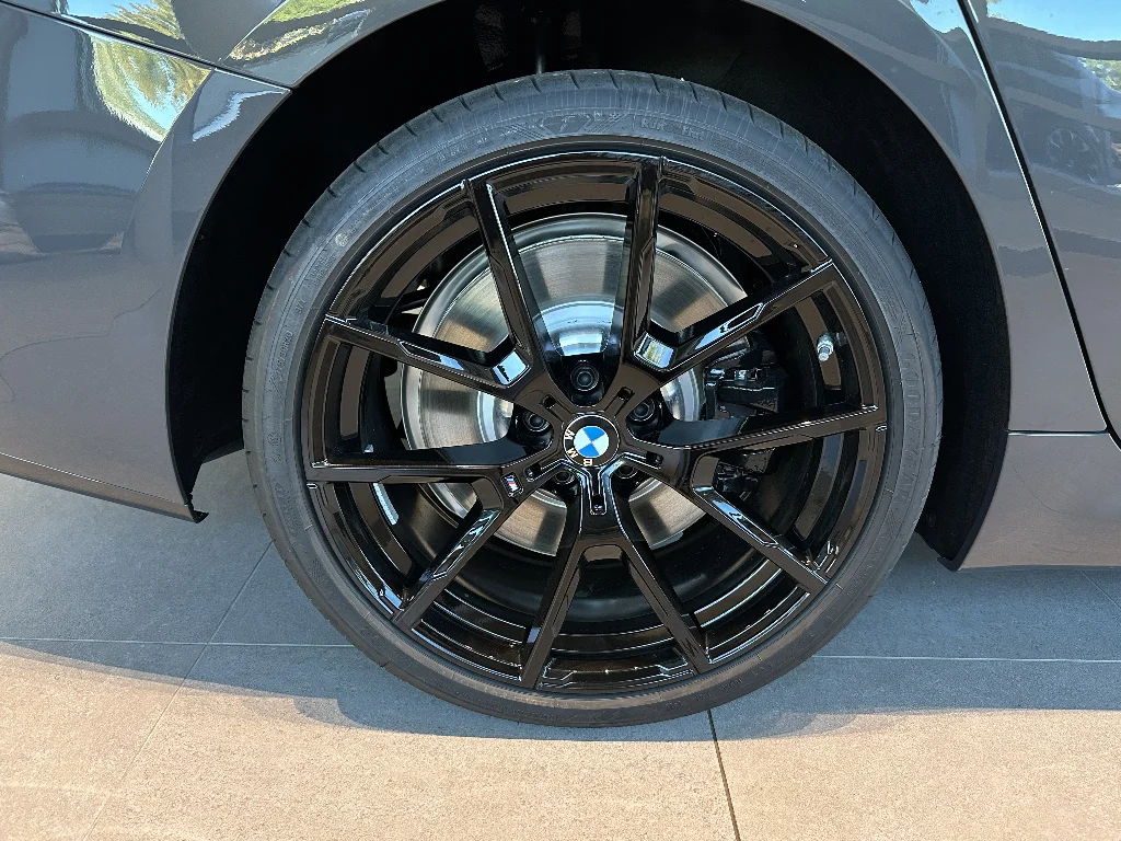 New 2026 Dravit Grey Metallic BMW i xDrive image 7