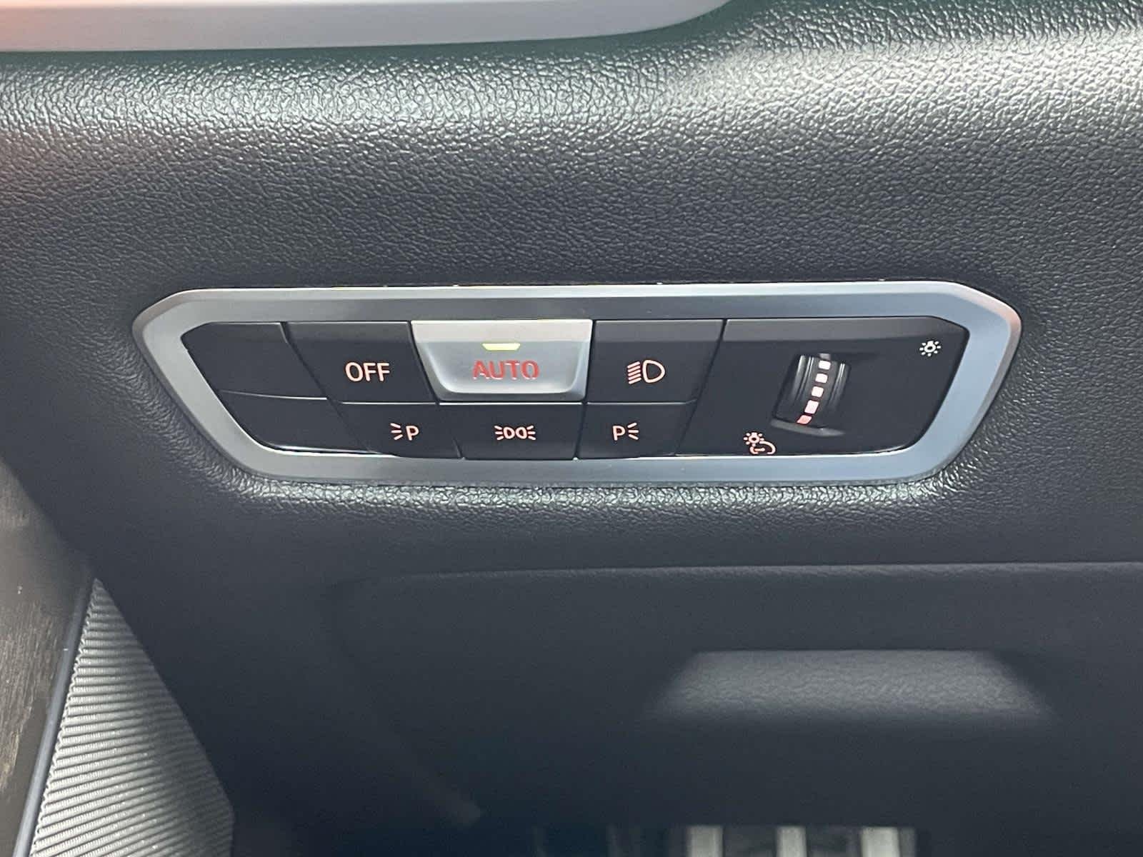 Used 2022 Arctic Grey Metallic BMW M50i image 36