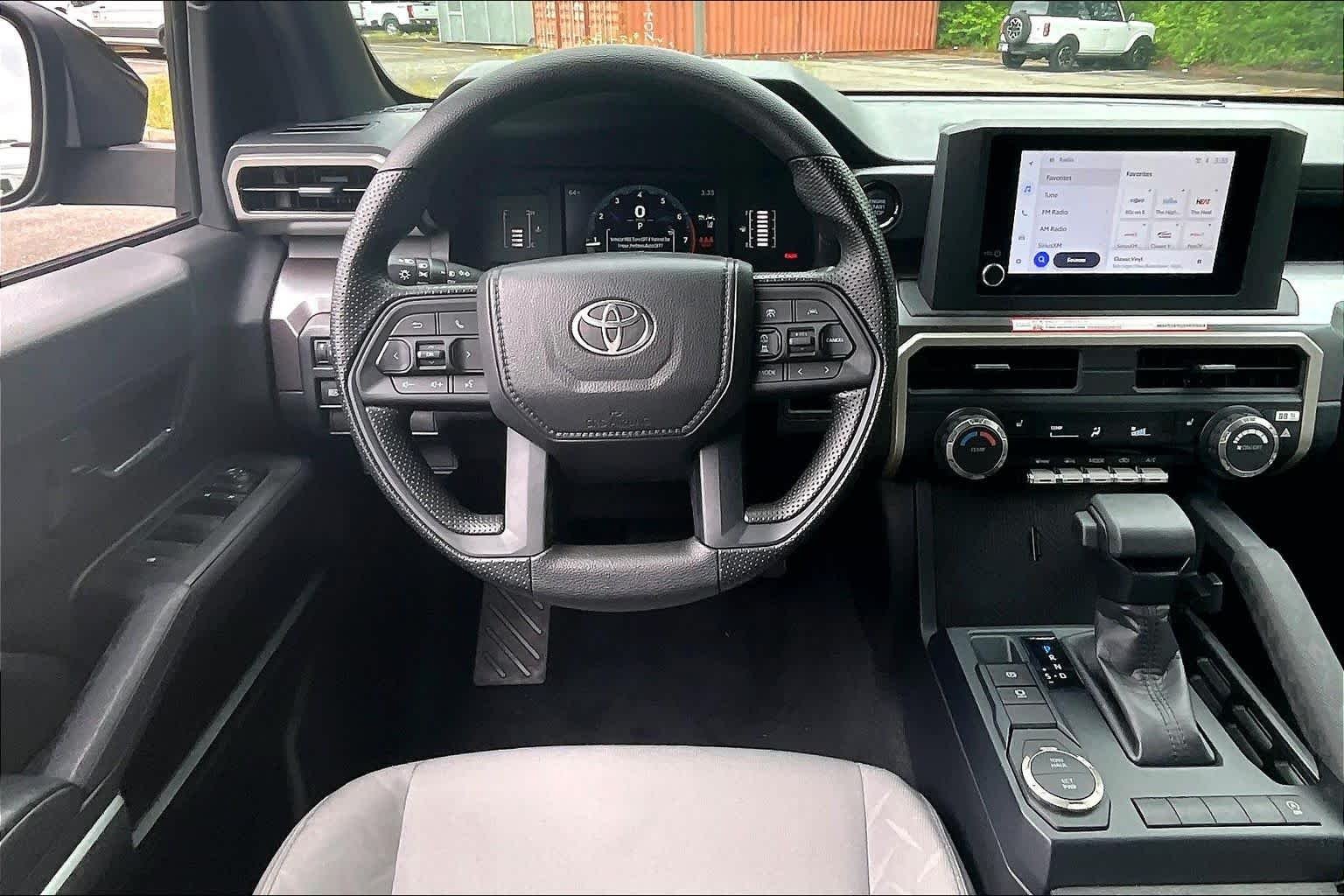 2025 Toyota Tacoma SR5 - Photo 6