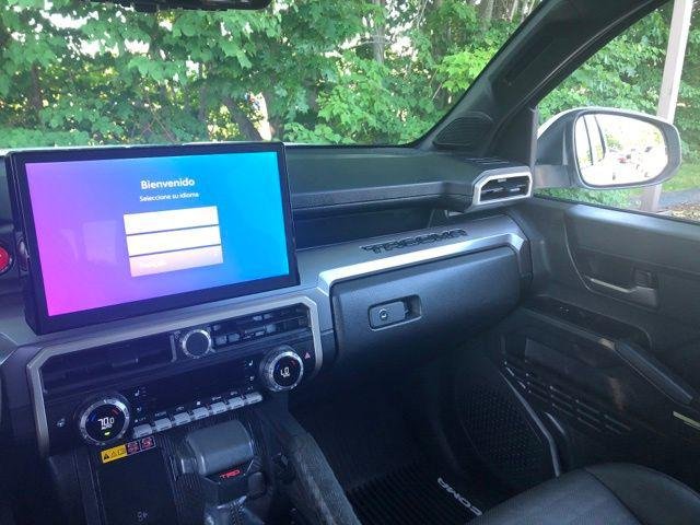 Certified Used 2025 ICE CAP Toyota  image 34