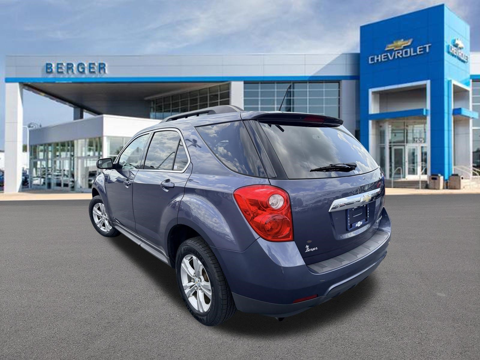 Used 2013 Atlantis Blue Metallic Chevrolet LT image 4
