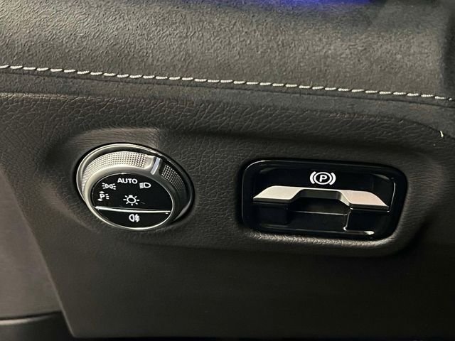 Certified Used 2023 White Mercedes-Benz 580 image 20