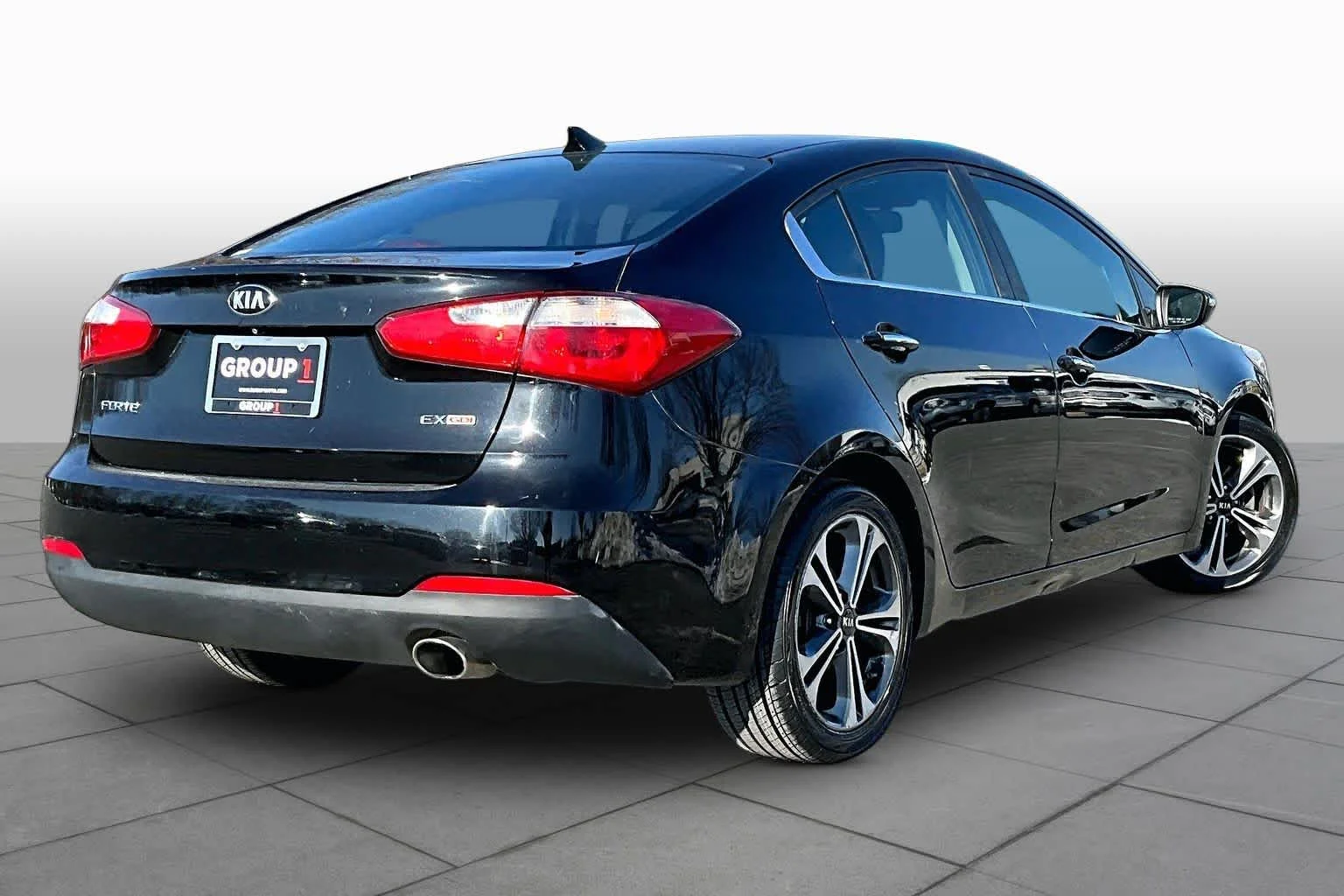 Used 2016 Aurora Black Pearl Kia EX image 24