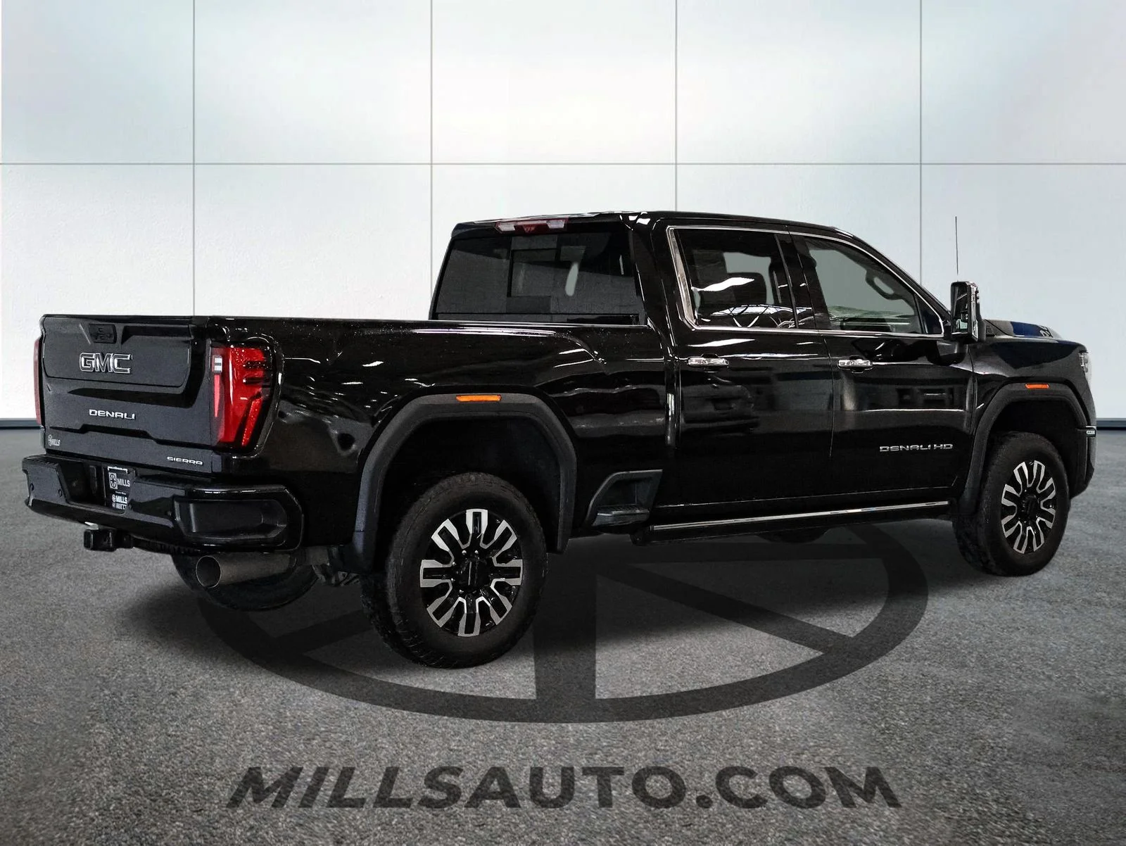 Certified Used 2024  GMC Denali Ultimate image 8