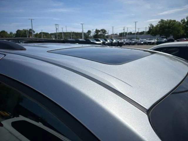 Used 2017 Silver Toyota SE Premium image 7