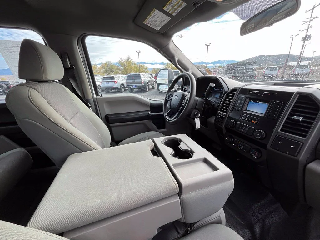 Used 2022 White Ford XL image 24