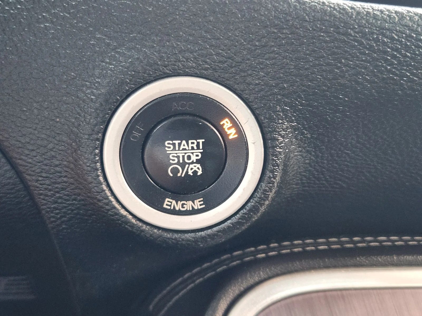 Used 2015 Beige Dodge R/T image 20