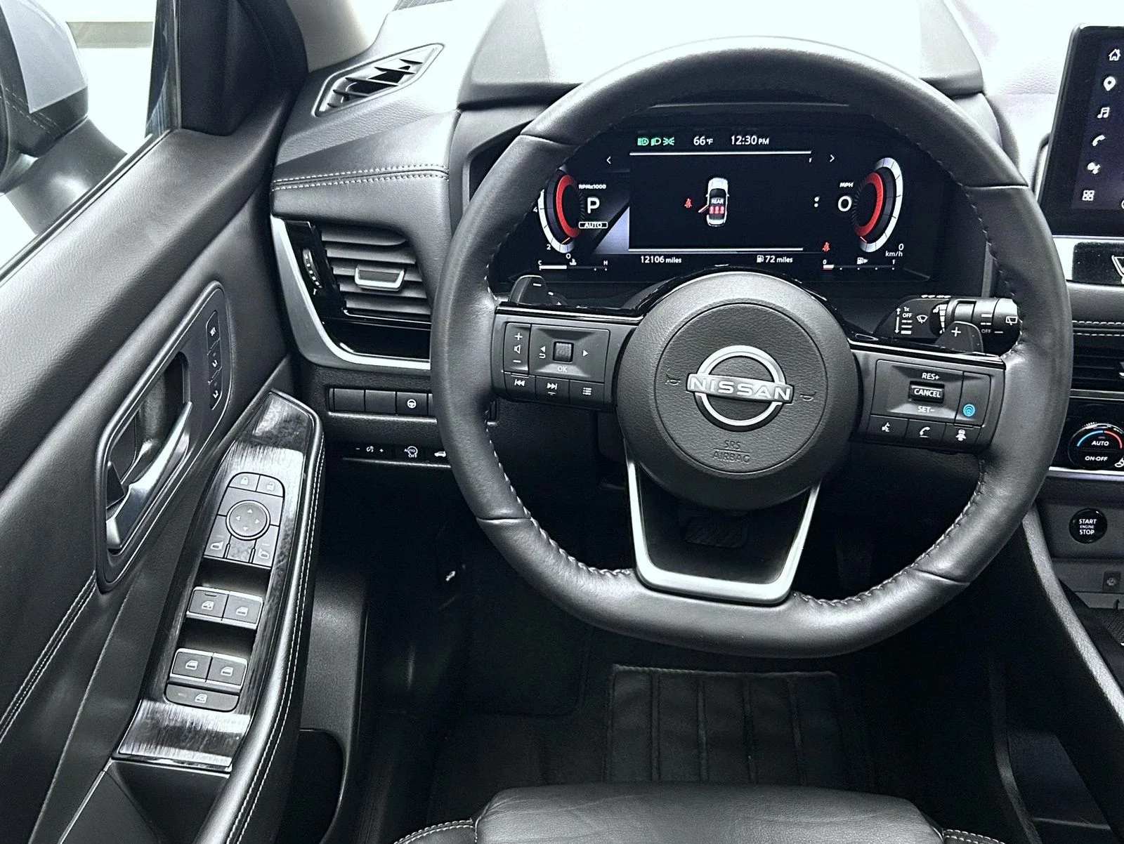 Used 2024 Gray Nissan SL image 12