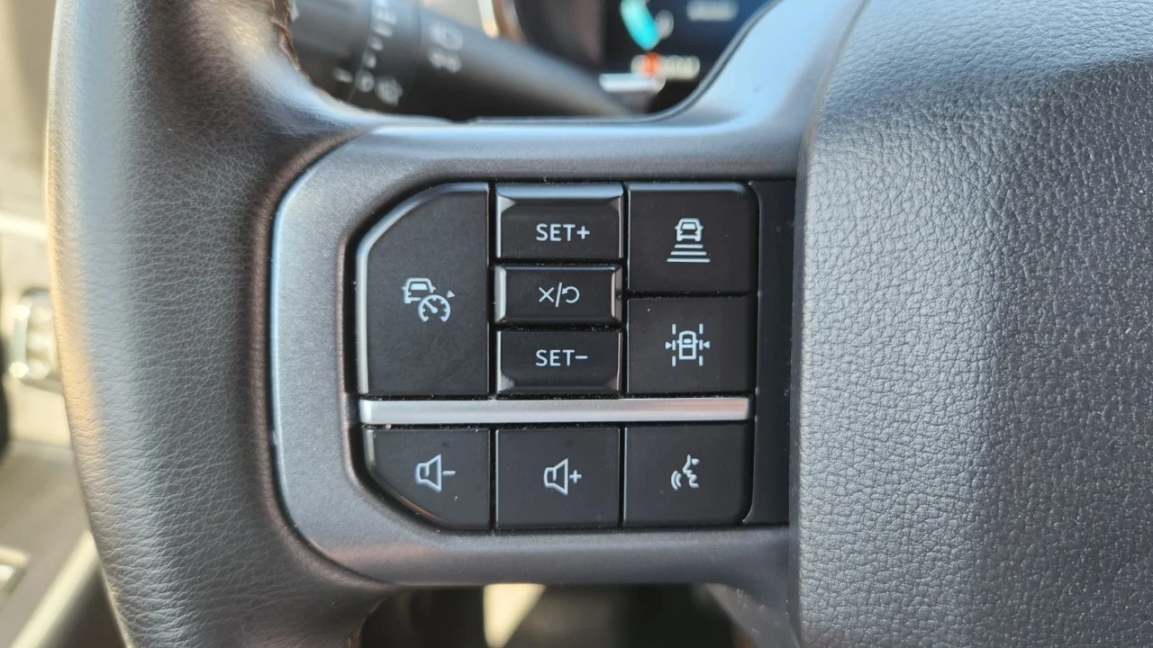 Used 2025 White Ford LARIAT image 22
