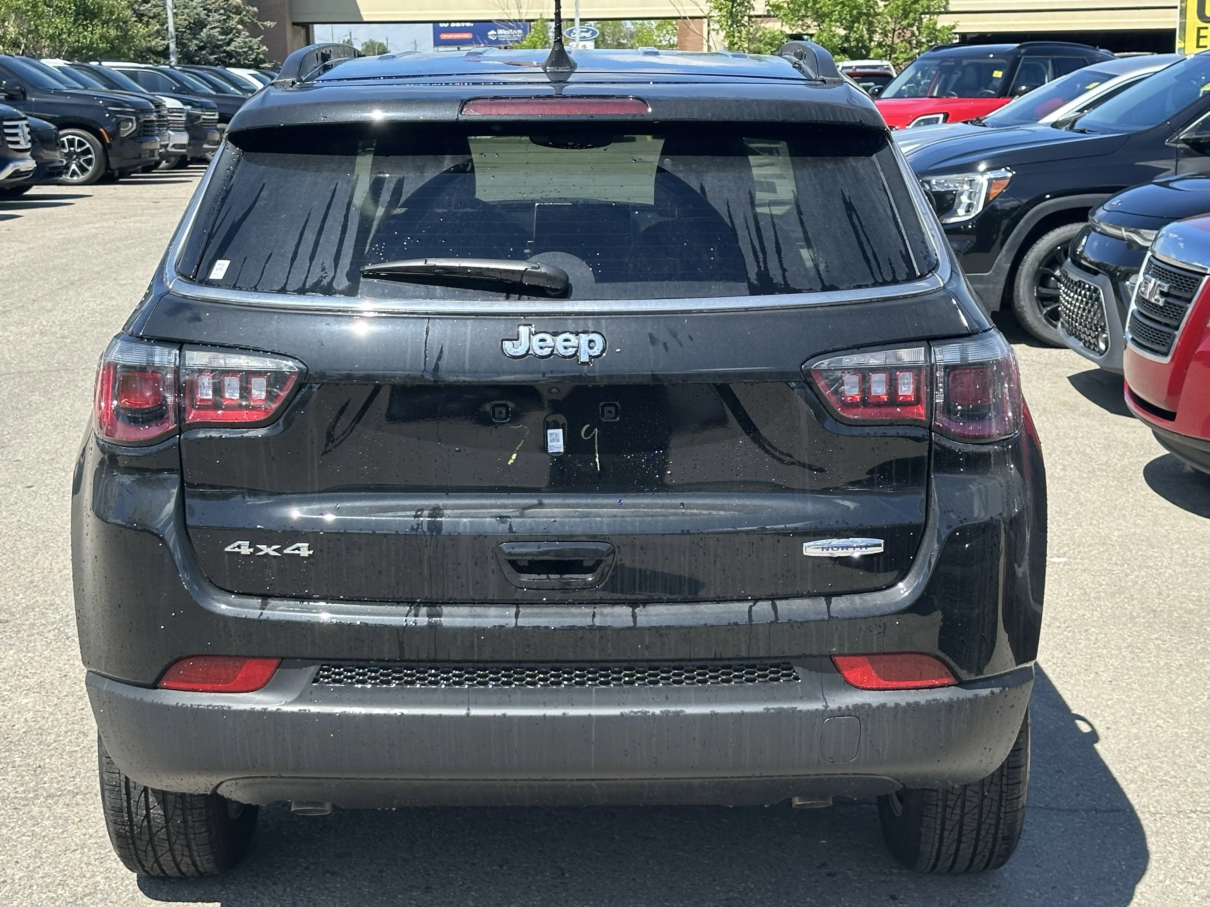 Certified Used 2026 Diamond Black Crystal Pearl Jeep Sport image 5