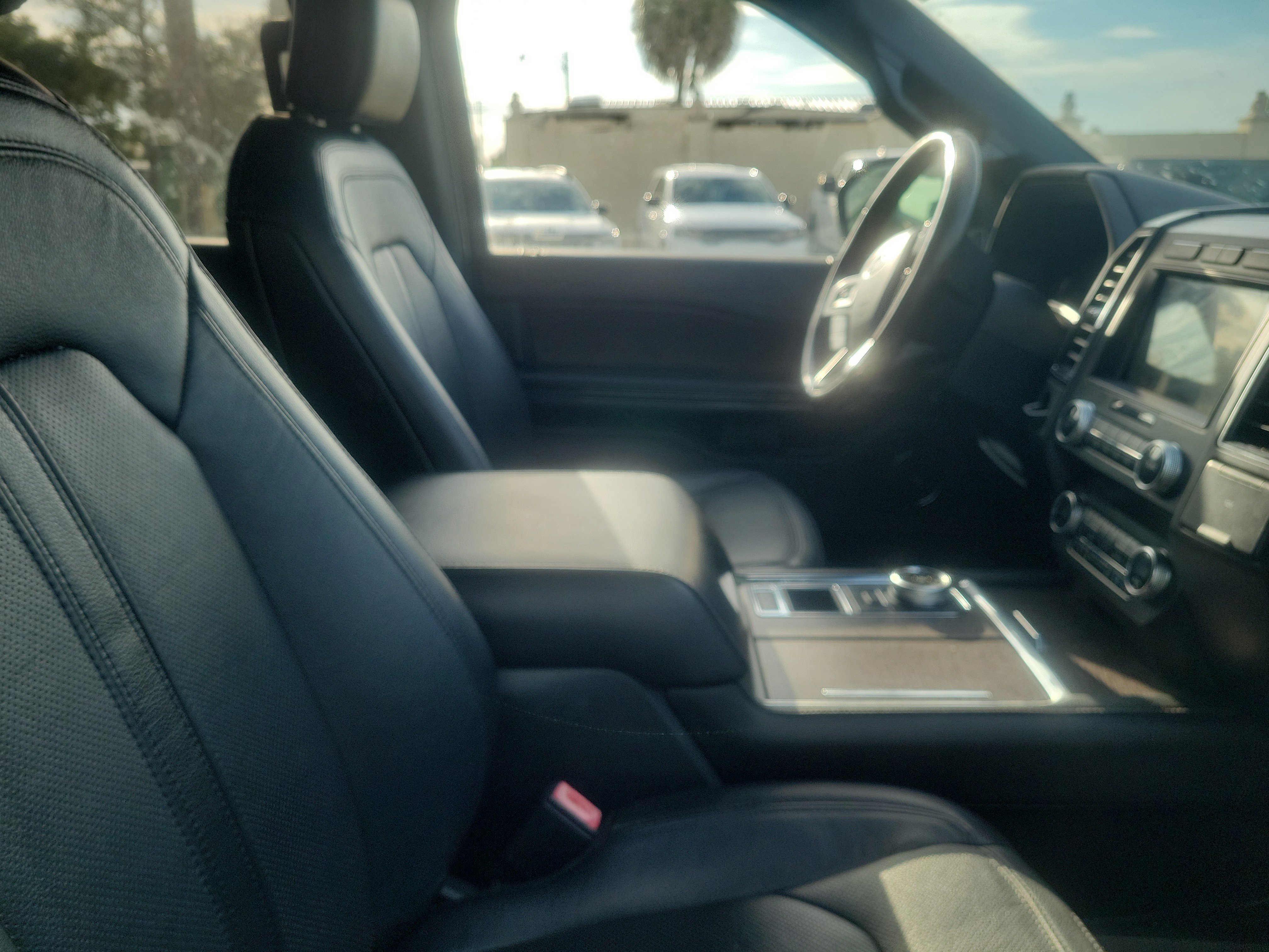 Used 2020 Black Ford Limited image 10