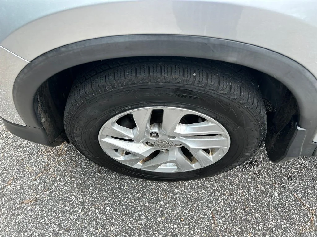 Used 2015 Silver Honda EX-L image 11