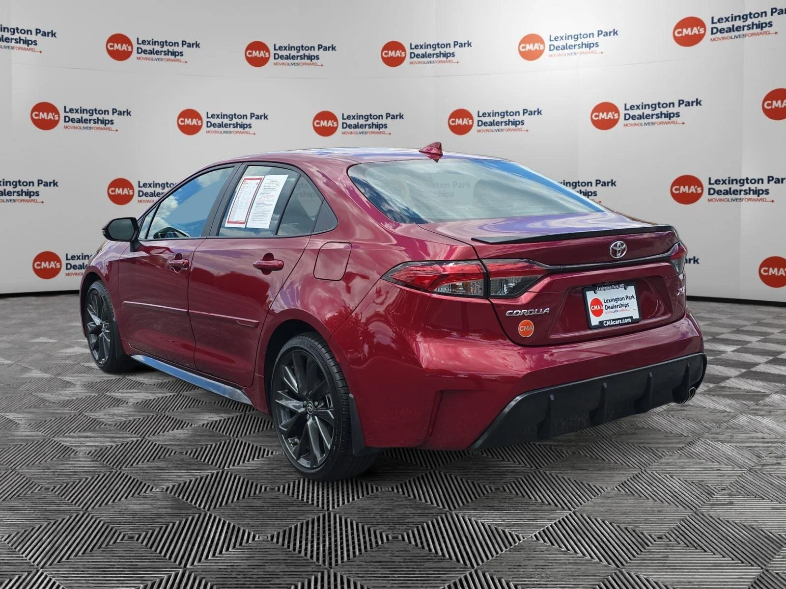 Used 2025 Ruby Flare Pearl Toyota XSE image 5