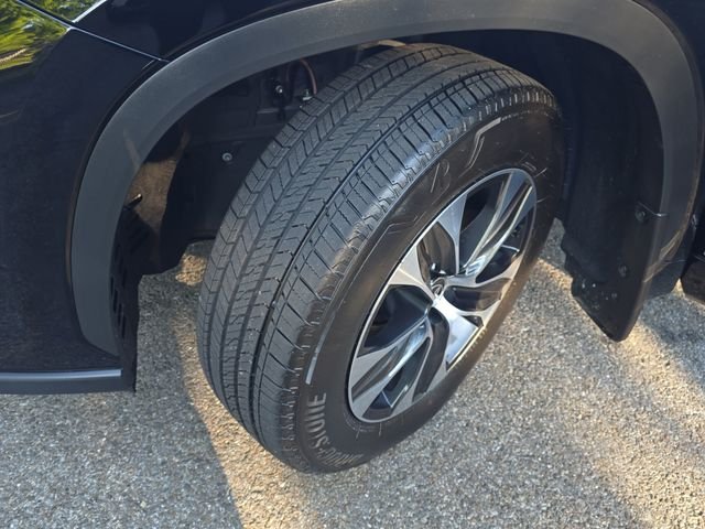 Used 2026 Black Toyota XLE image 33