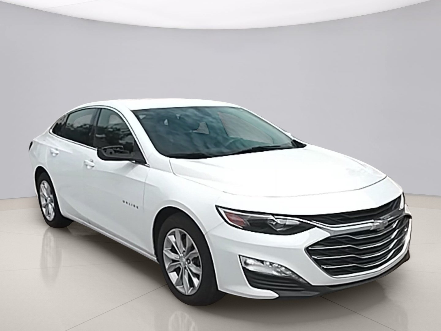 Used 2019 White Chevrolet  image 7