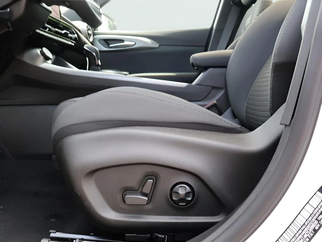 2025 Alfa Romeo Tonale Base - Photo 36