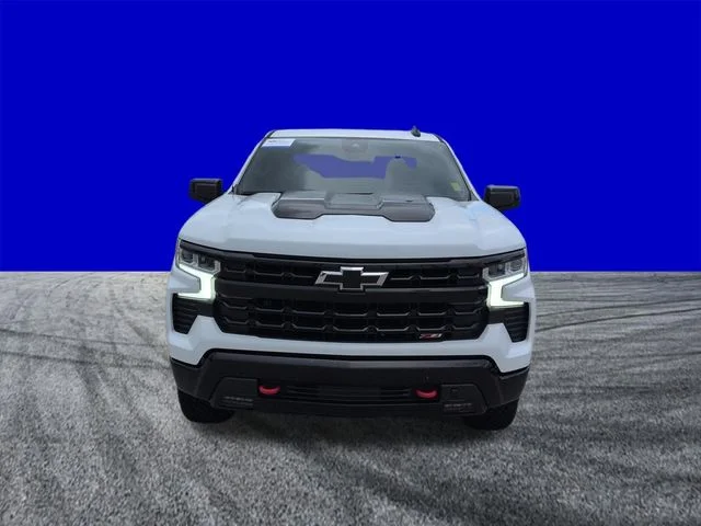 Used 2024 White Chevrolet LT Trail Boss image 9