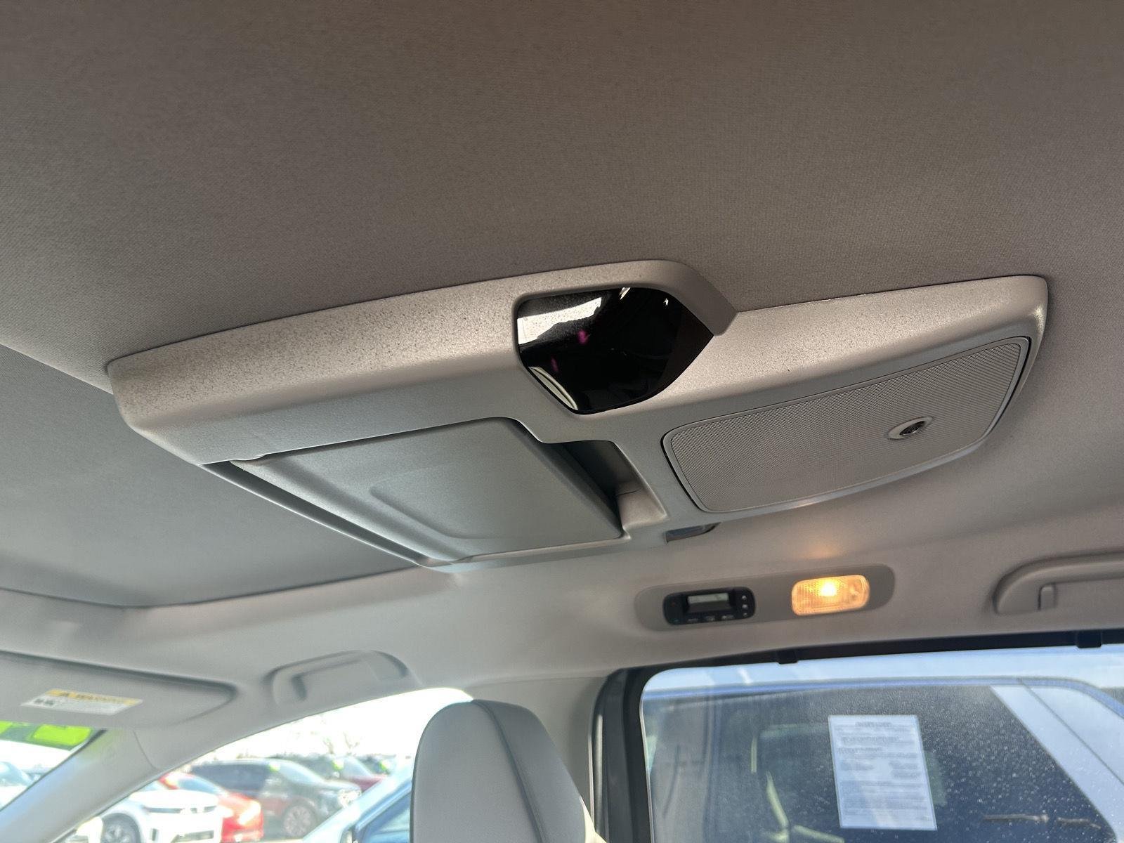 2024 Honda Odyssey Elite - Photo 16