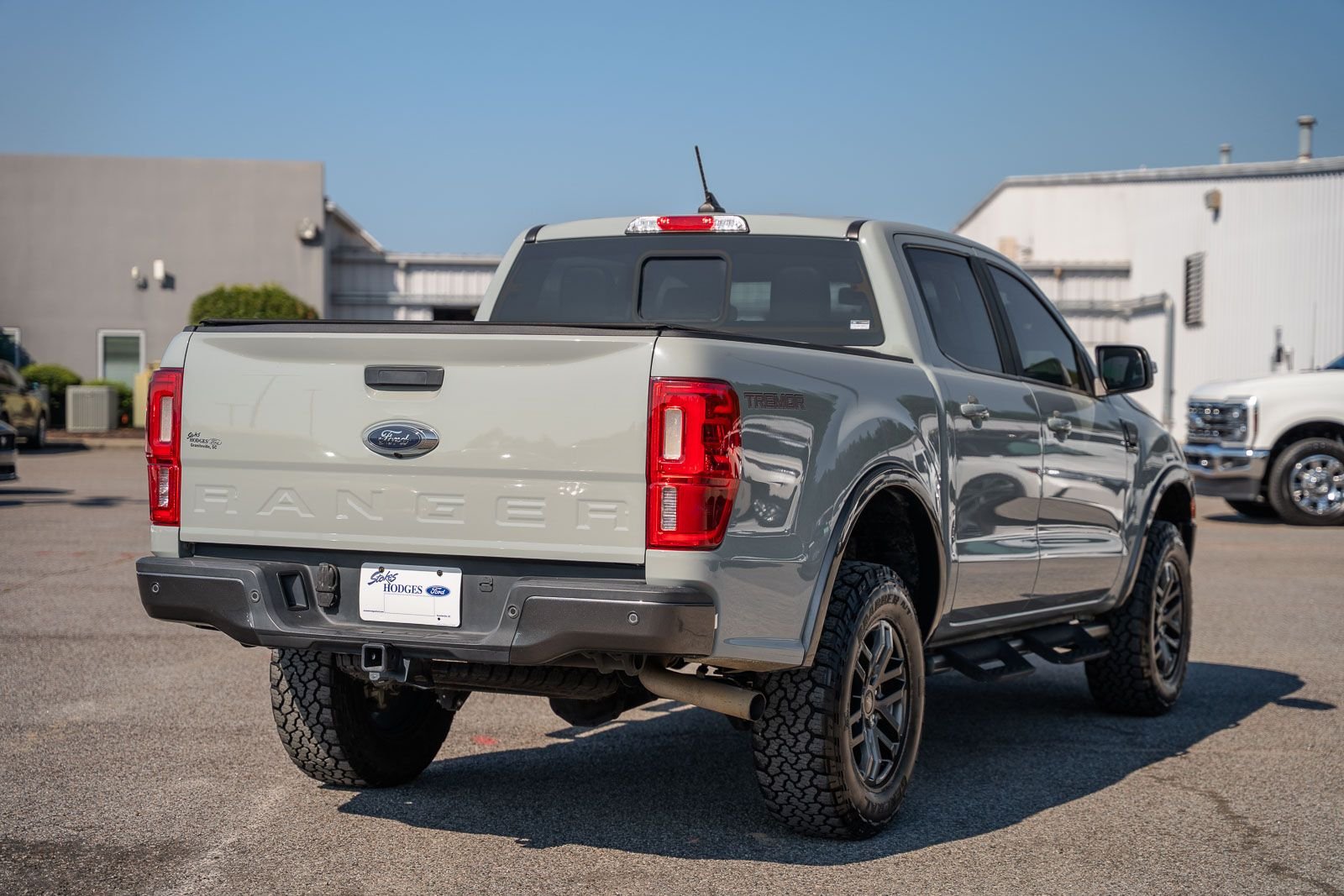 Used 2023 Green Ford Lariat image 9
