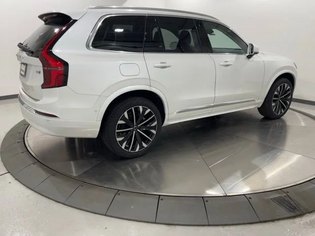 New 2026 Crystal White Volvo Plus image 5